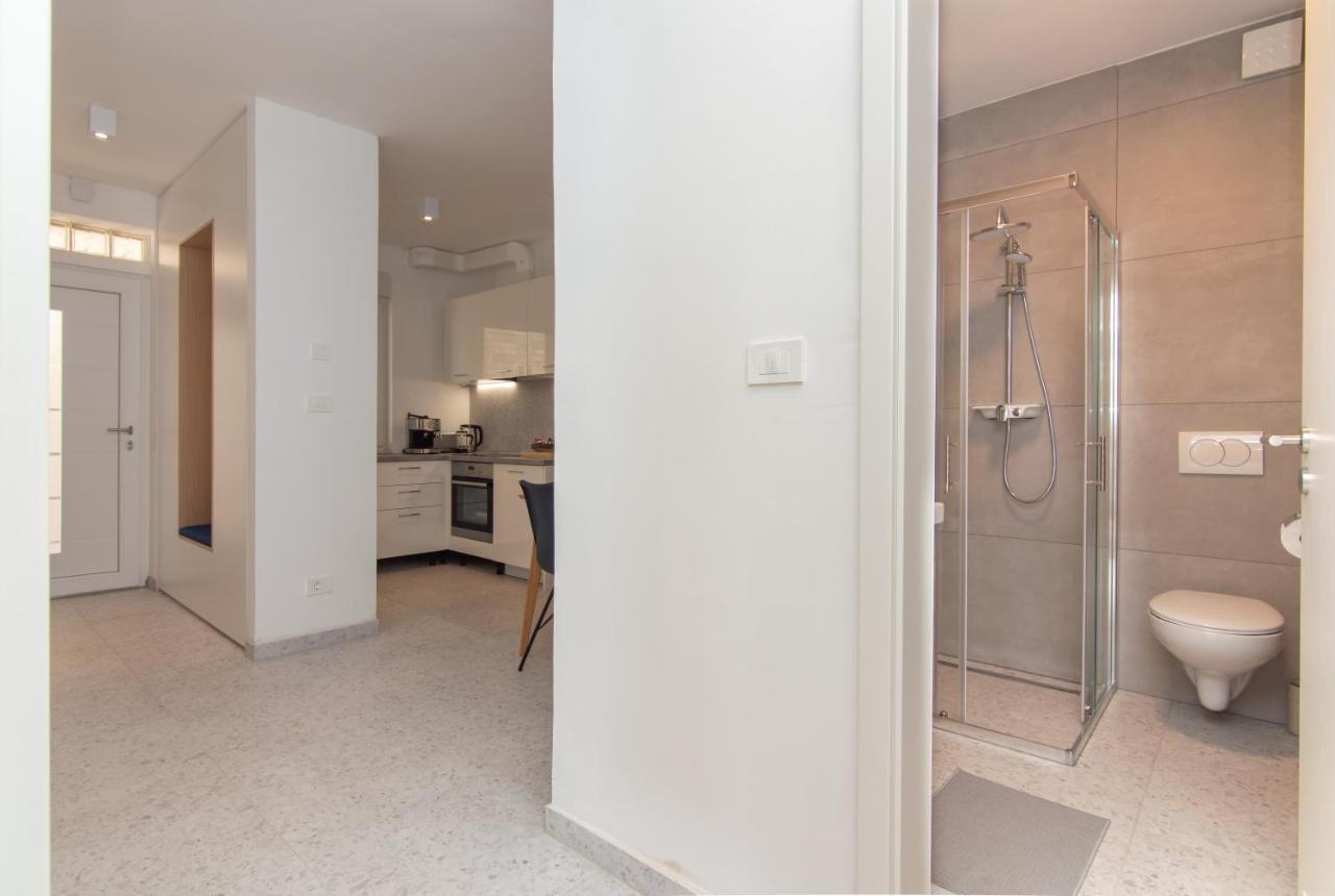 The Rose Garden Apartments ปอร์โตรอซ ภายนอก รูปภาพ